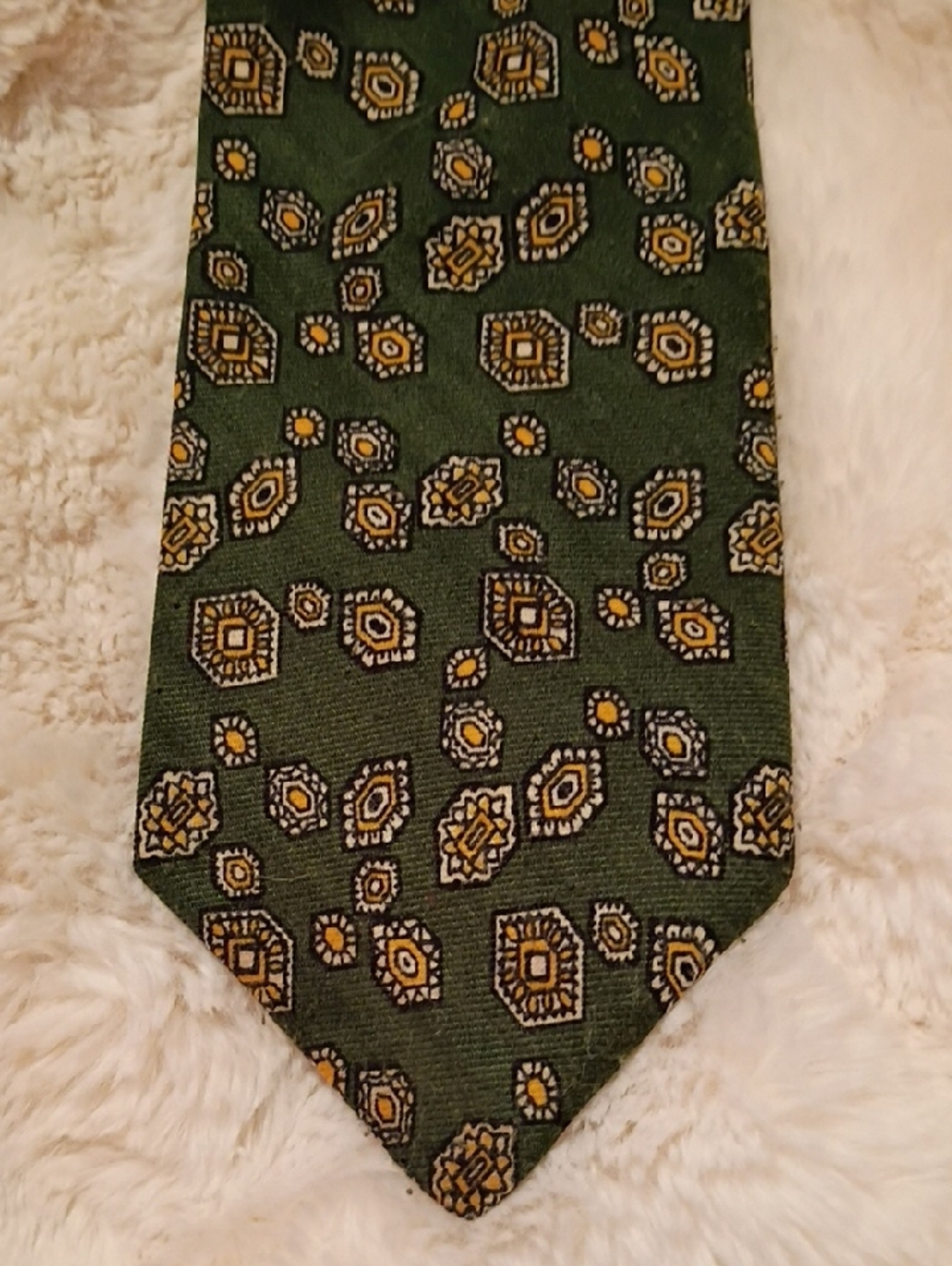 Vintage Royal Challenge By Wembley Necktie